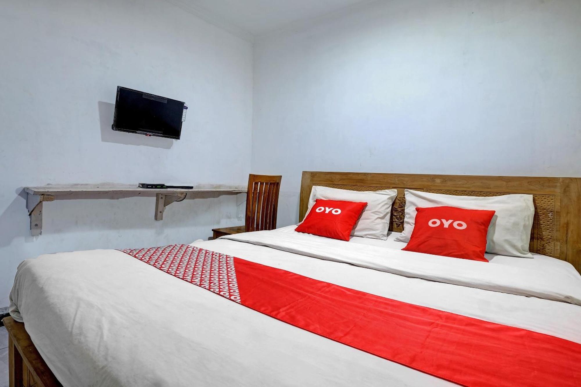 Oyo Life 92877 Hotel Rainbow 7296 スマラン エクステリア 写真